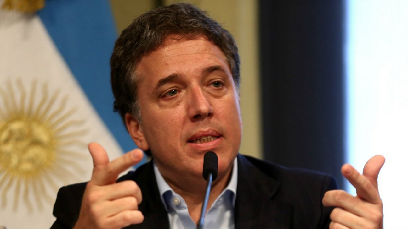 imagen Dujovne presenta la letra chica del Presupuesto 2019 en Comisiones