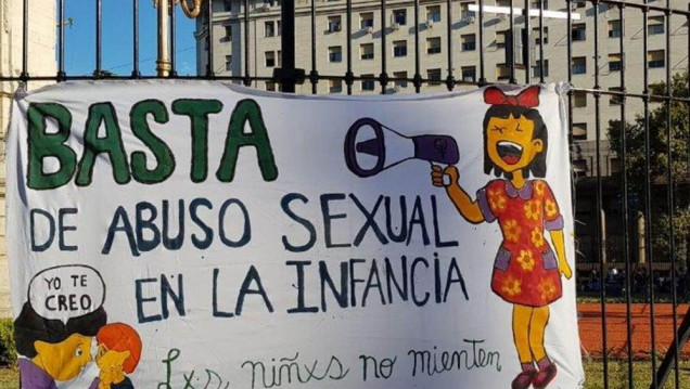 imagen La Corte debe resolver si una niña regresa a Francia con su padre, acusado de violencia de género