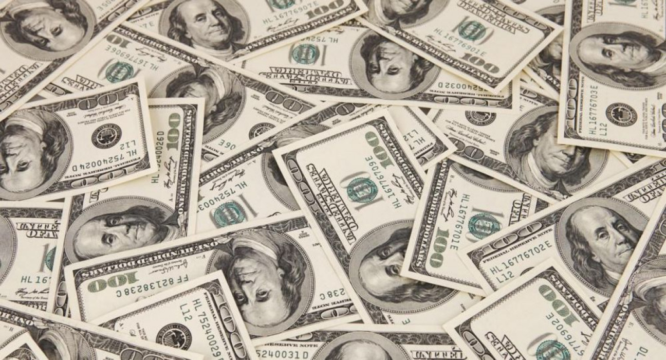 imagen El dólar retrocedió y cerró a $19,20
