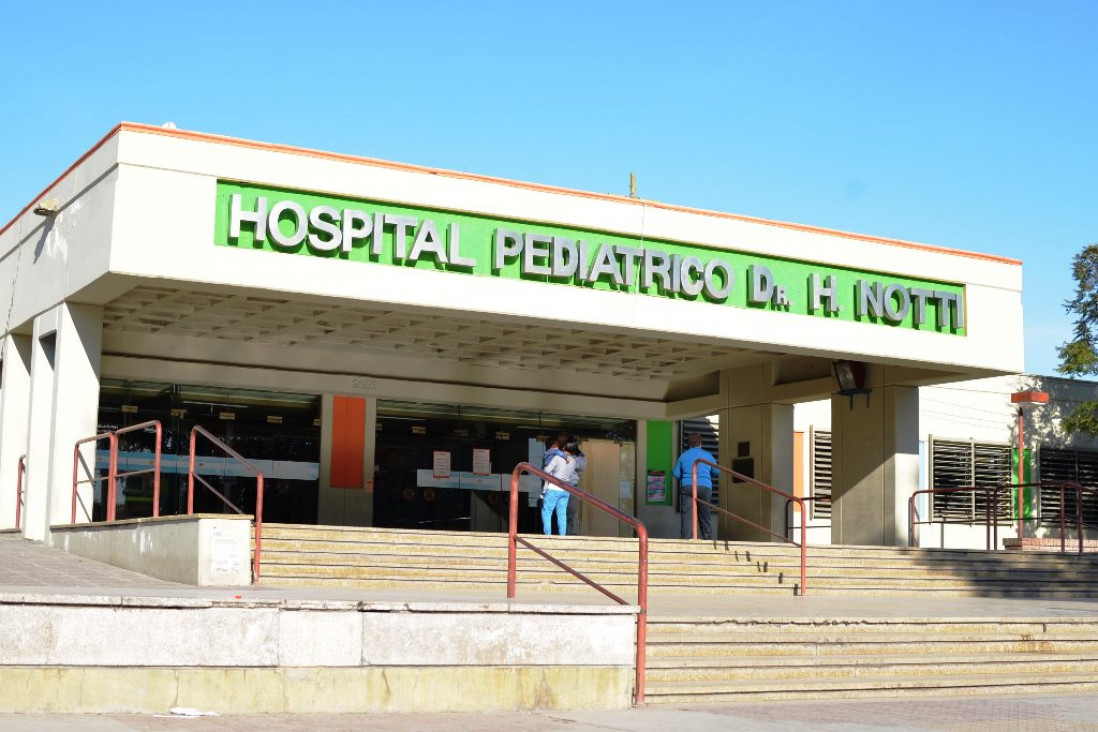 imagen Dieron de alta al hijo de Claudia Arias
