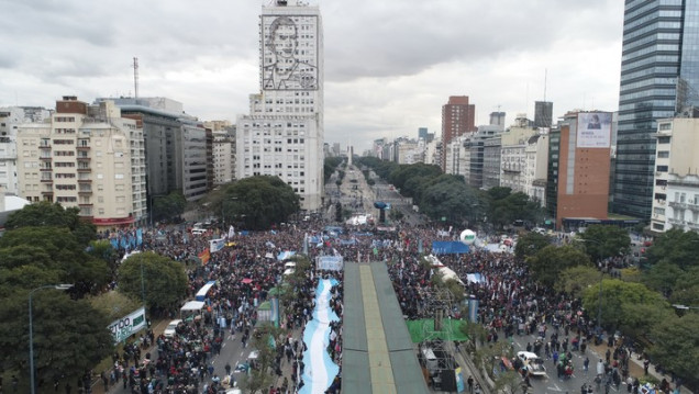 imagen Día de la Independencia con actos y protestas contra el plan económico