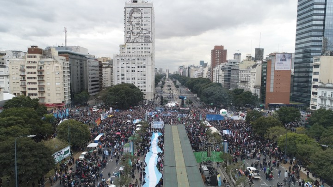 imagen Día de la Independencia con actos y protestas contra el plan económico