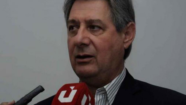 imagen Omar Félix: "El salario mínimo cayó a menos de la mitad en 3 años"