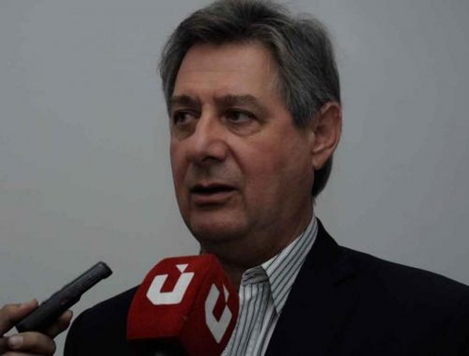 imagen Omar Félix: "El salario mínimo cayó a menos de la mitad en 3 años"
