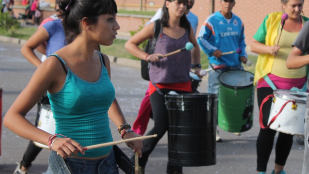 imagen ¿Dónde están las pibas en los estudios de juventudes? 