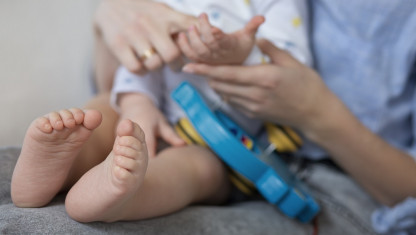 imagen La inequidad de las licencias parentales impacta en los niveles de pobreza de niñas, niños y adolescentes