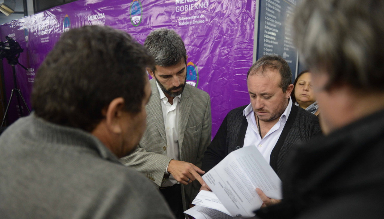 imagen "Insuficiente", dicen otra vez los gremios sobre la oferta salarial