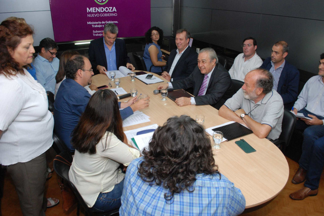 imagen ¿Fumata blanca en la paritaria docente?