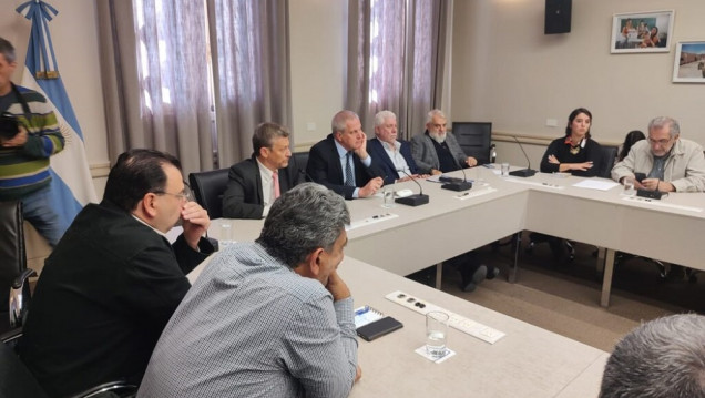 imagen Educación y gremios universitarios acordaron adelantar para abril 8% de aumento paritario