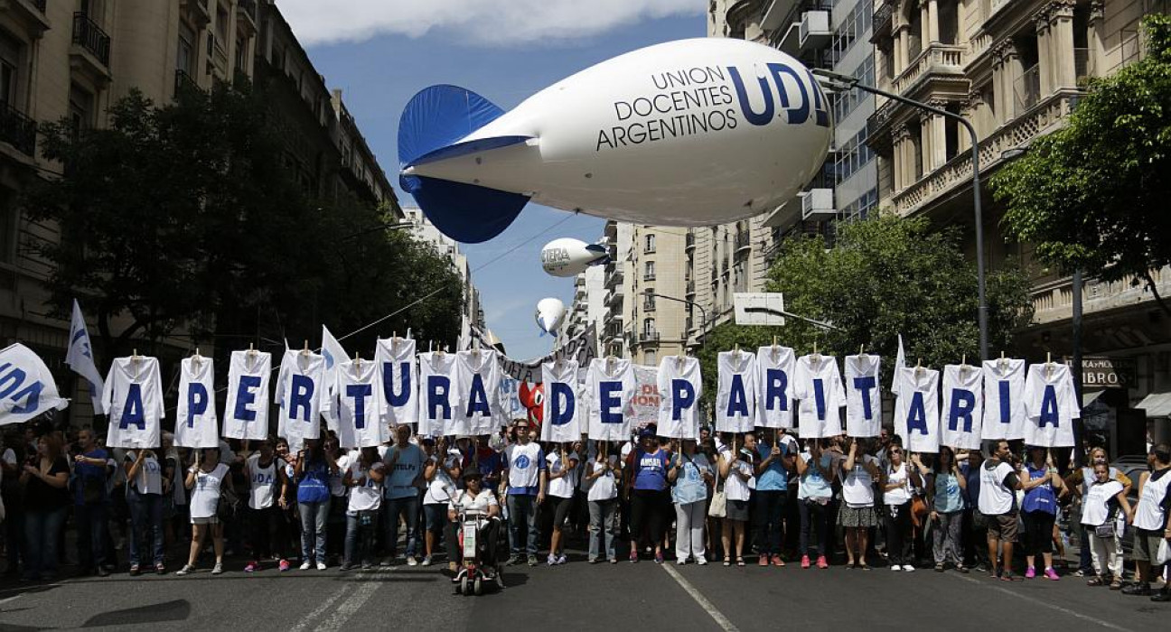 imagen Docentes cerrarán el paro con una marcha en Plaza de Mayo