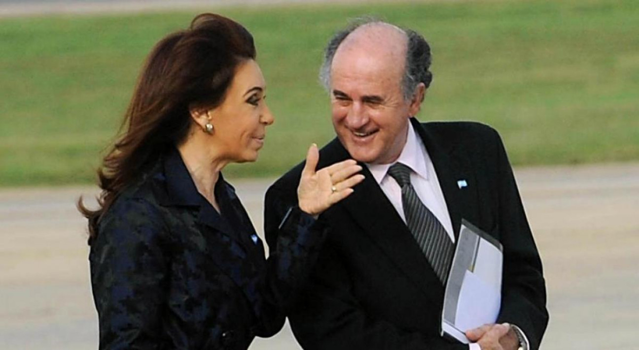imagen Nuevas escuchas de Cristina y Parrilli dejan frases para la historia
