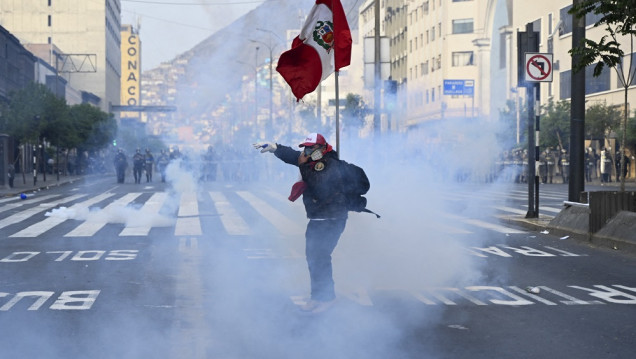 imagen El anuncio de elecciones para 2024 no calmó las protestas en Perú