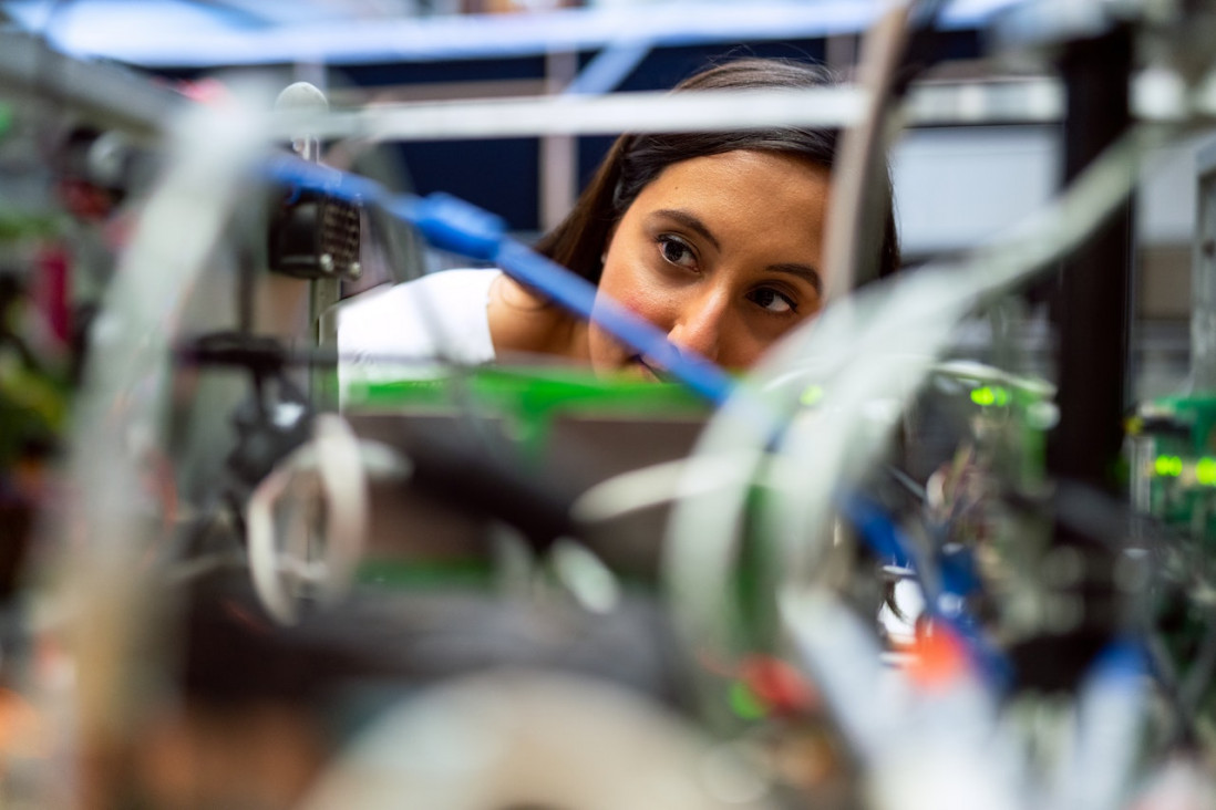 imagen Crece la participación de mujeres en Ciencia, pero se estanca en Tecnología