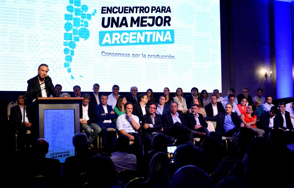 imagen Lo que dejó el encuentro del peronismo anti K en Córdoba