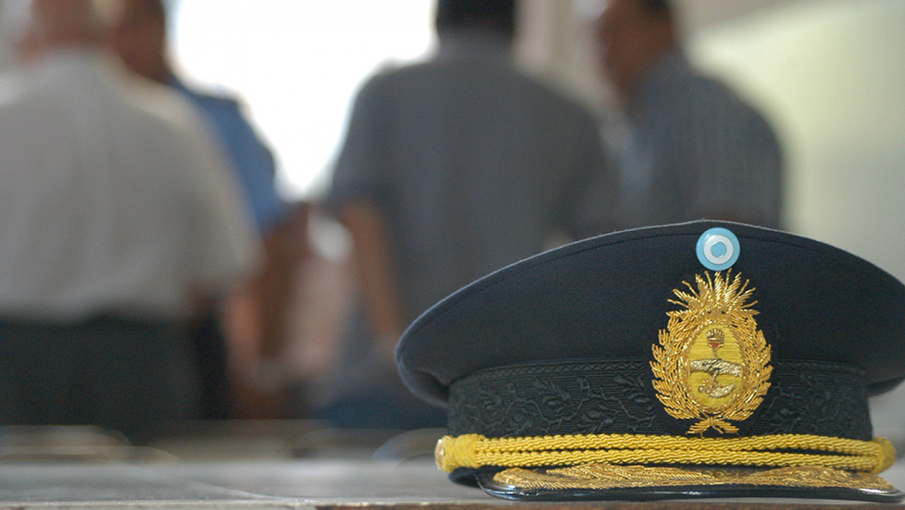 imagen Carrera policial: quieren que ingresen con el secundario completo