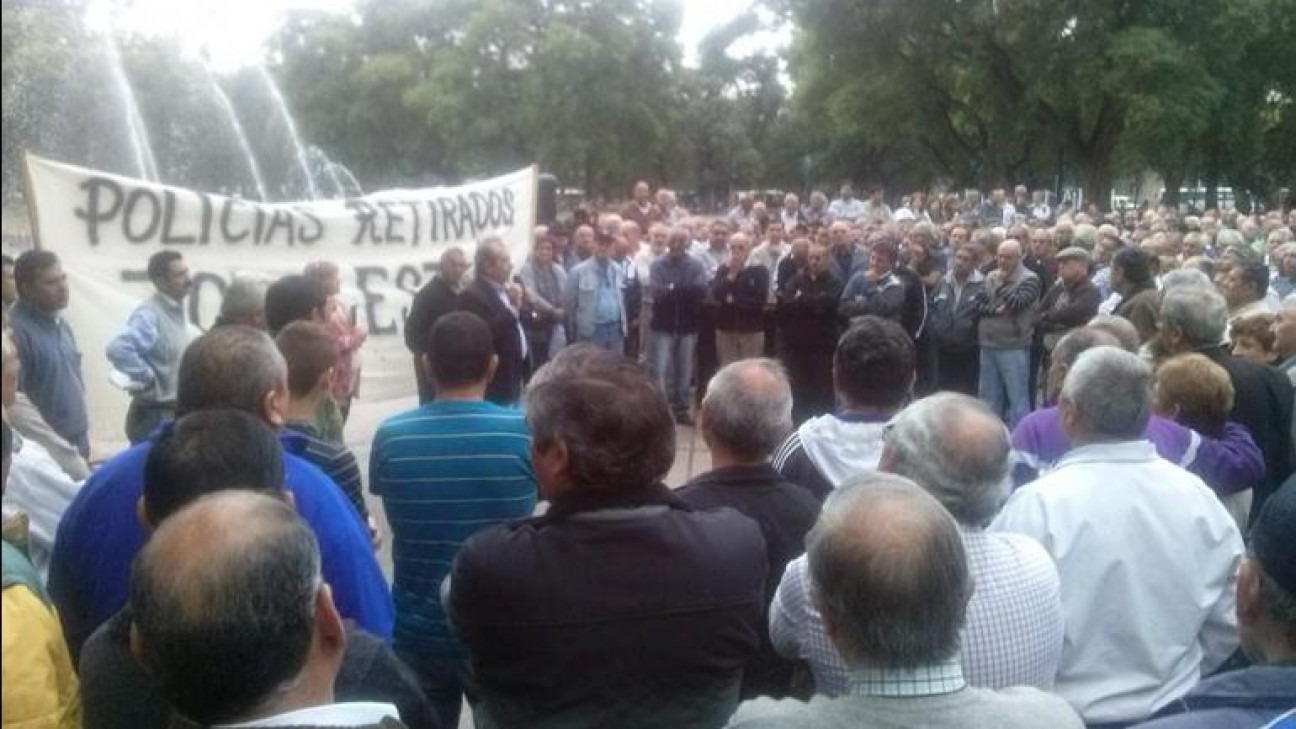 imagen Aumento del 35 por ciento para policías y penitenciarios