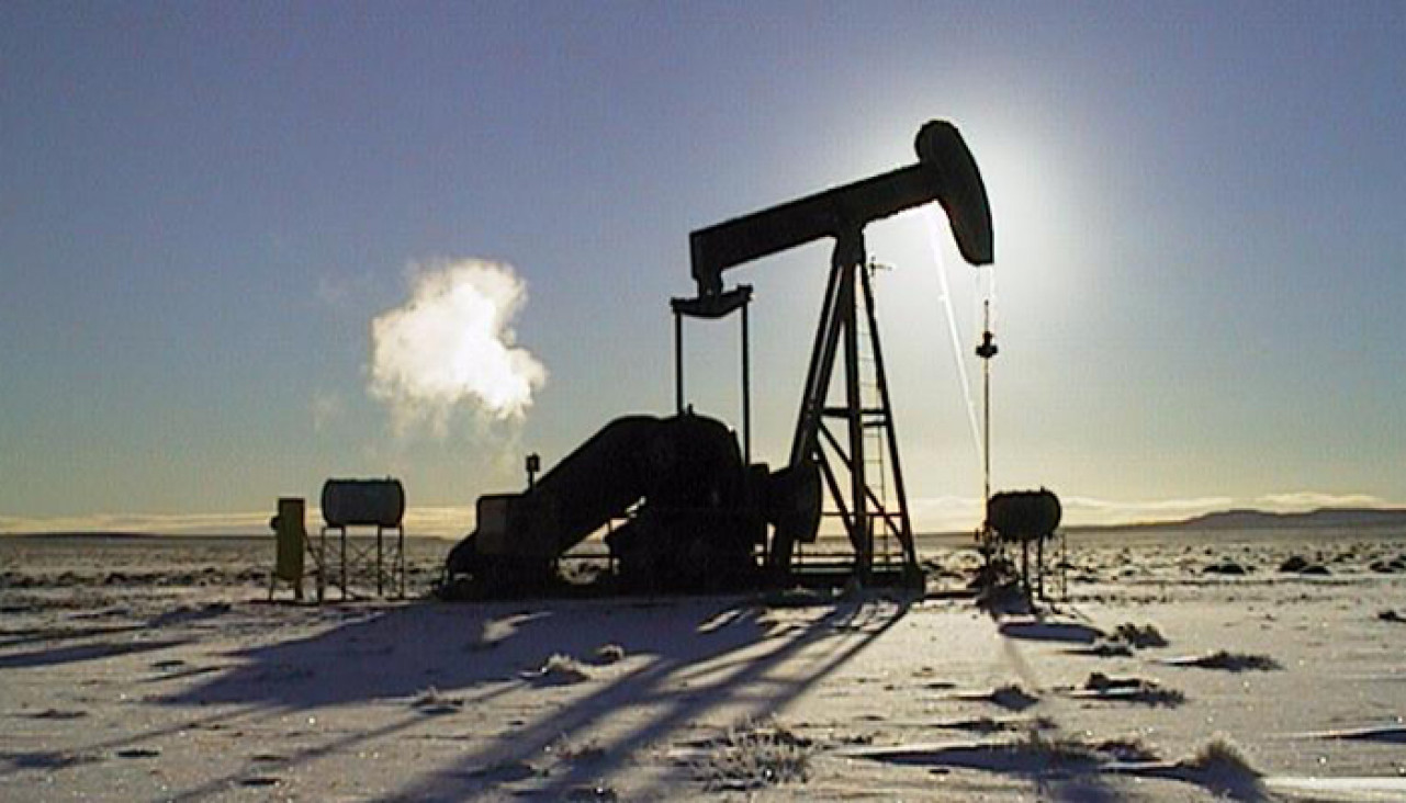 imagen Anuncian el miércoles la quita de áreas de explotación petrolera a YPF 