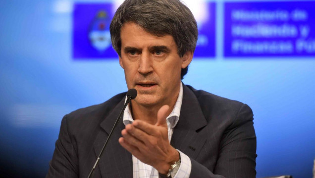 imagen Prat Gay viaja a la Asamblea Anual del FMI