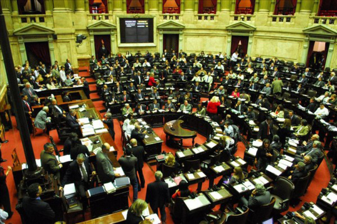 imagen Se evalúa avanzar con el presupuesto nacional 2012 y las leyes de emergencia