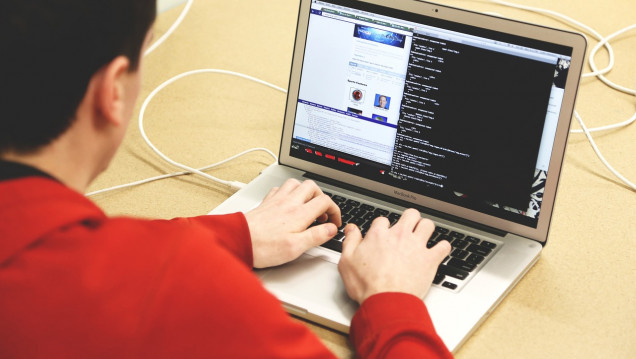 imagen Relanzan "Sos Futuro": invitan a estudiantes de secundaria a capacitarse gratis en programación