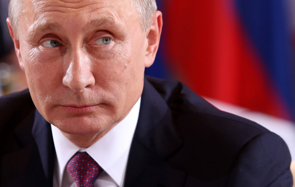 imagen Putin llama a los rusos a votar para sellar su reelección