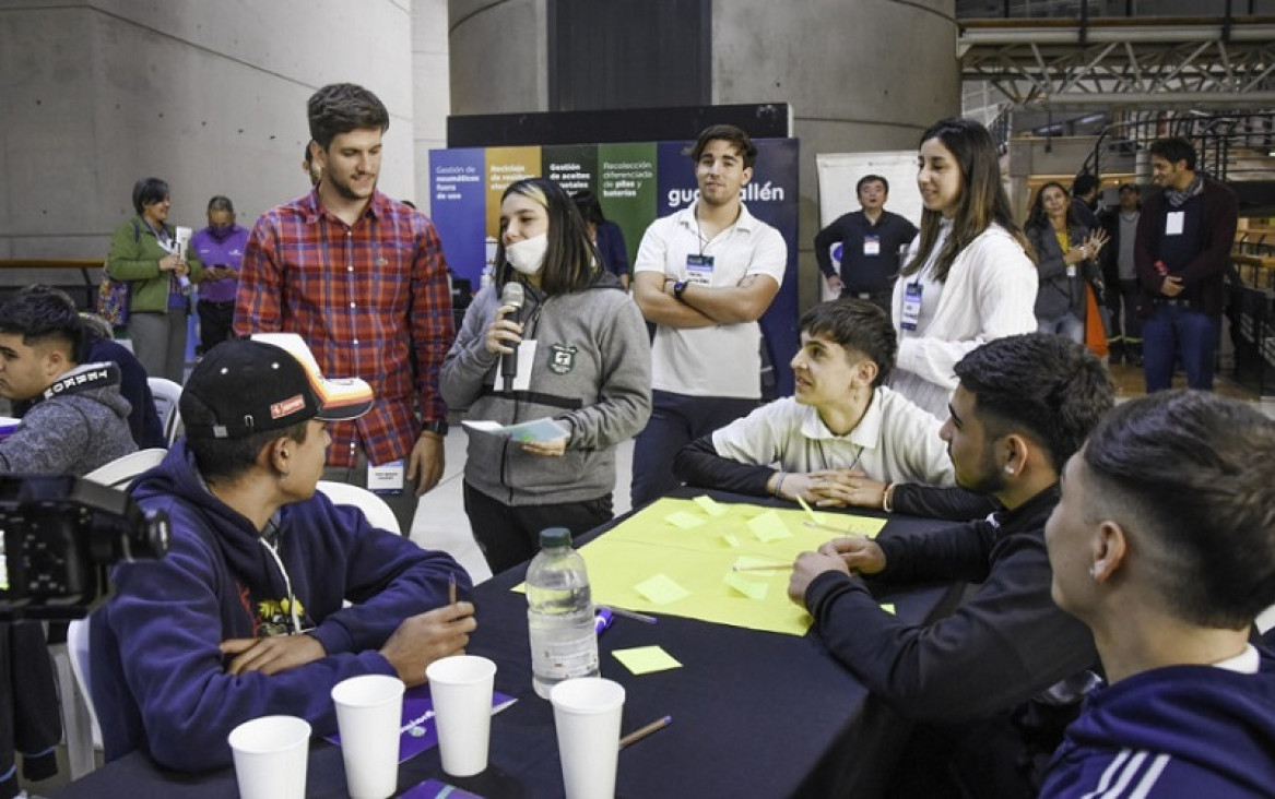 imagen "Reciclatón Guaymallén": la importancia de incentivar y educar a jóvenes en esta actividad
