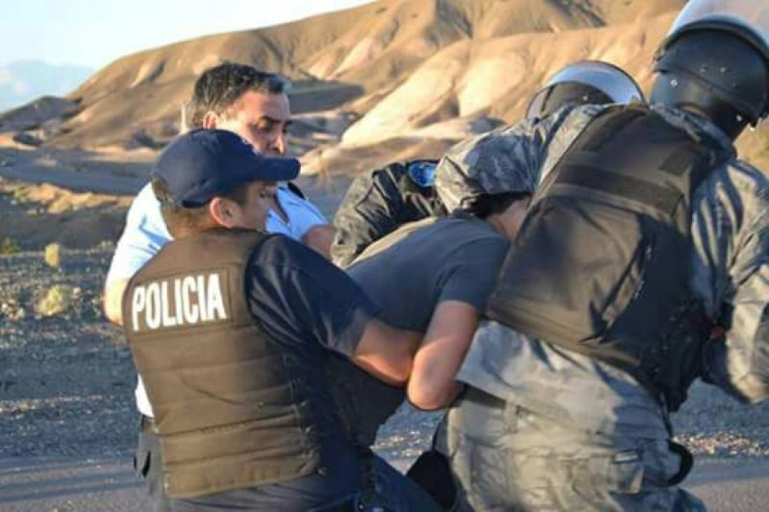 imagen San Juan: reprimen a ambientalistas