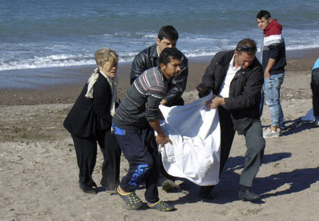 imagen Al menos 13 refugiados se ahogaron en el Egeo