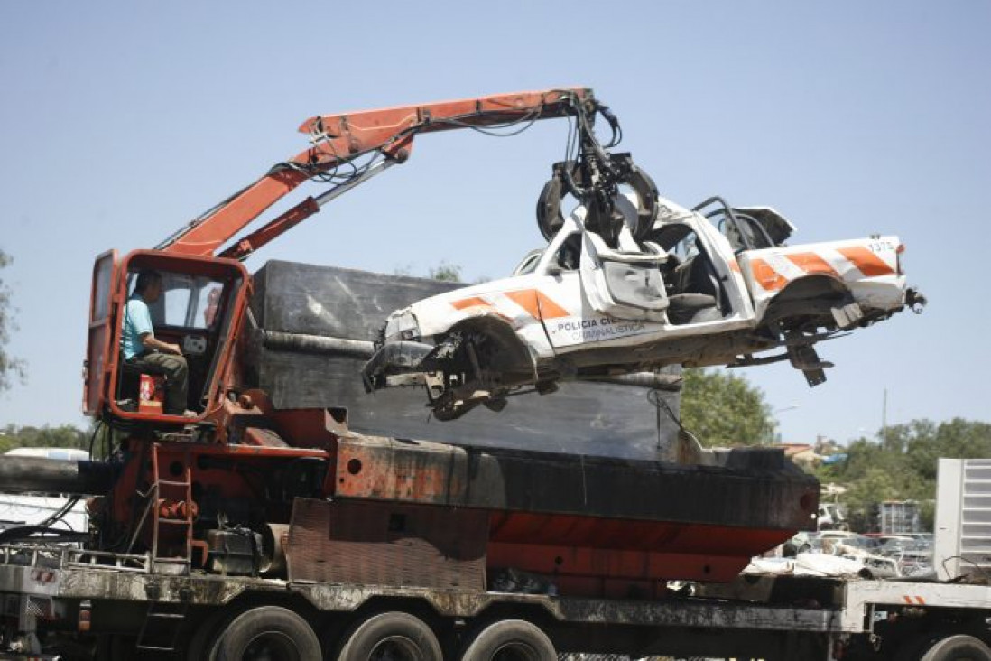 imagen Compactarán casi 1 500 vehículos de la Playa San Agustín