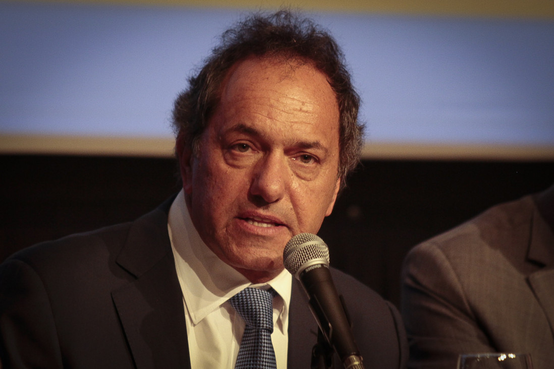 imagen Scioli llega a Mendoza para reunirse con los candidatos del FpV al Parlasur
