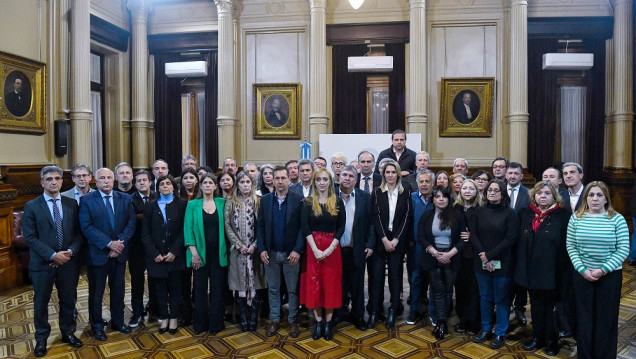 imagen "Un nuevo compromiso": una visión de la Asamblea Permanente por los Derechos Humanos