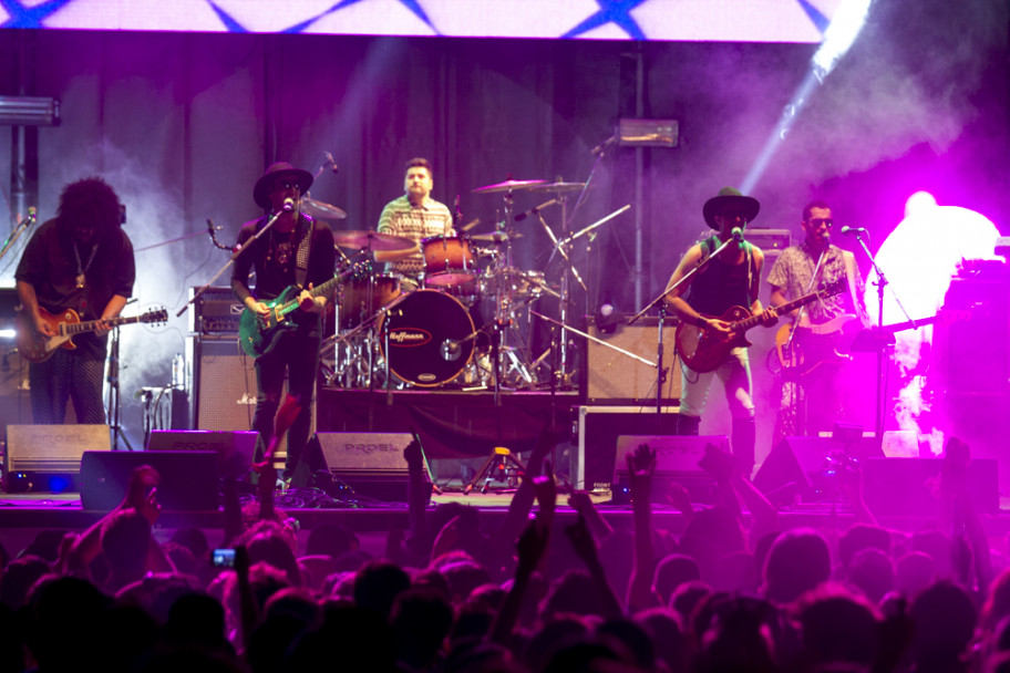 imagen Debajo de la espuma estaba todo el rock en Godoy Cruz 