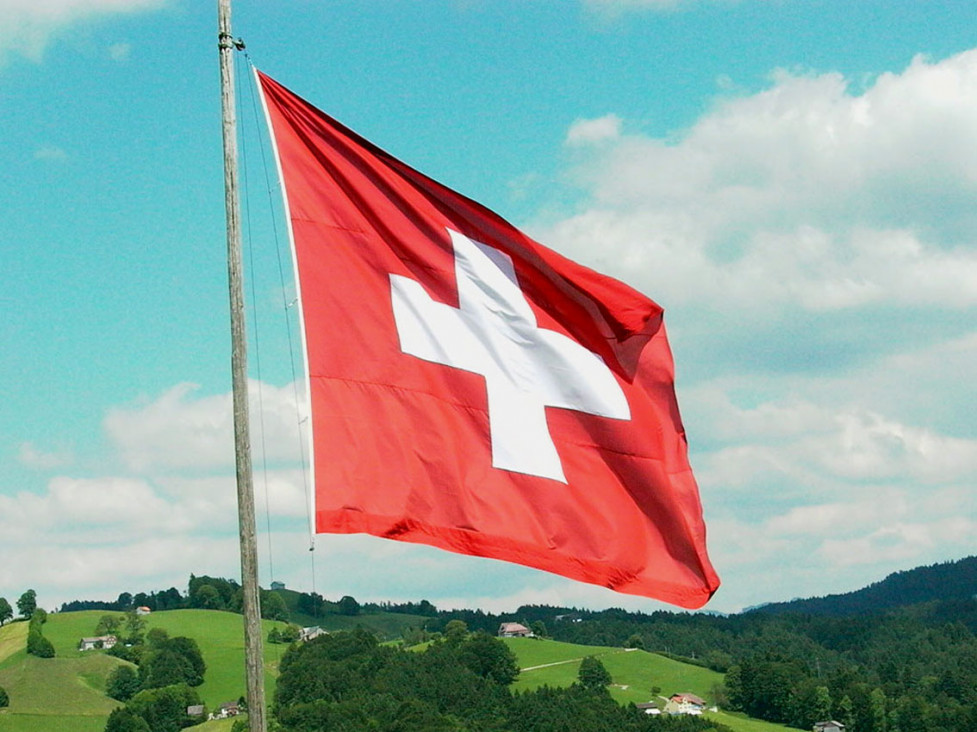 imagen Entra en vigencia el convenio con Suiza que pone fin al secreto bancario y fiscal