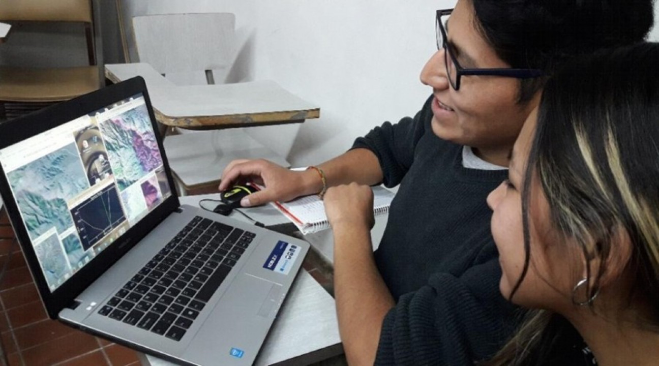 imagen Estudiantes miden con satélites el impacto de incendios en el Cerro Arco