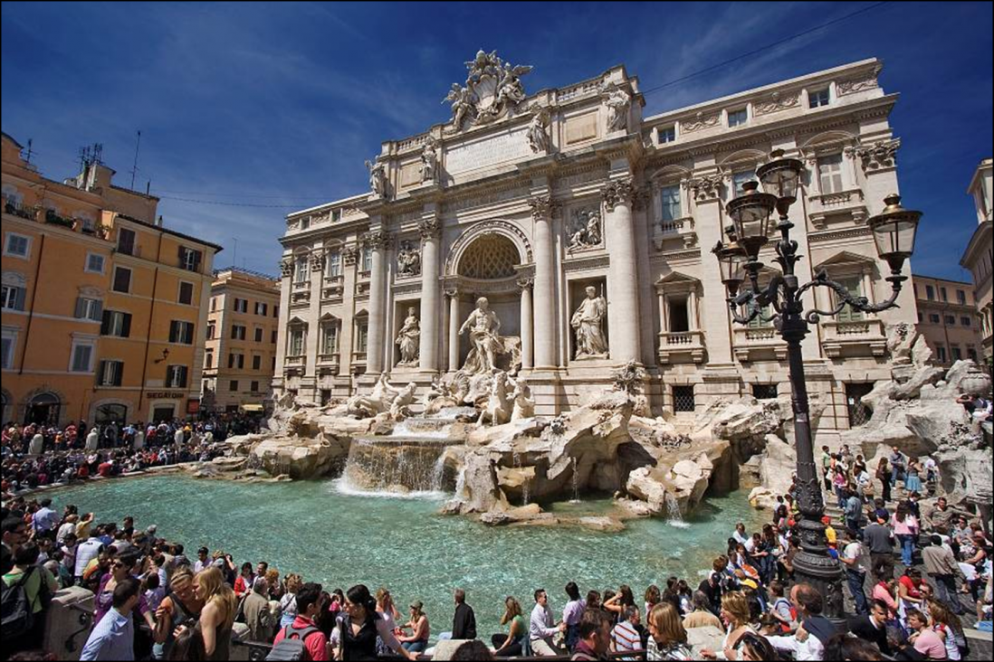 imagen Prohíben sentarse a comer y beber frente a la Fontana di Trevi