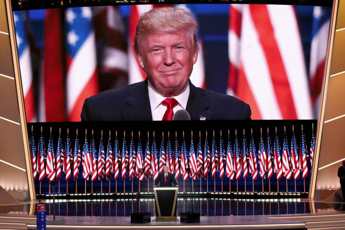 imagen Trump se presenta como el "candidato de la ley y el orden"