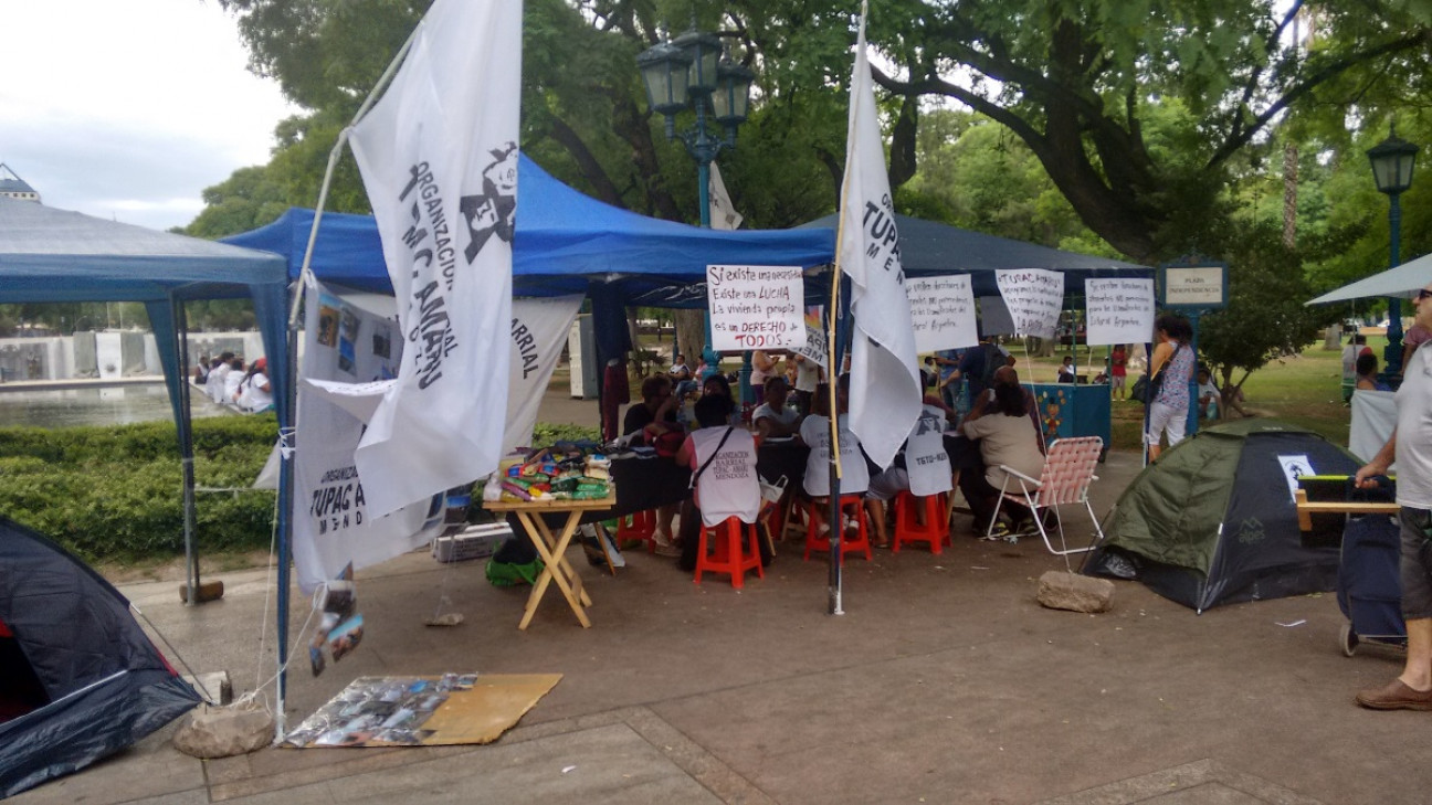 imagen Túpac Amaru de Mendoza acampa en apoyo a Milagro Sala