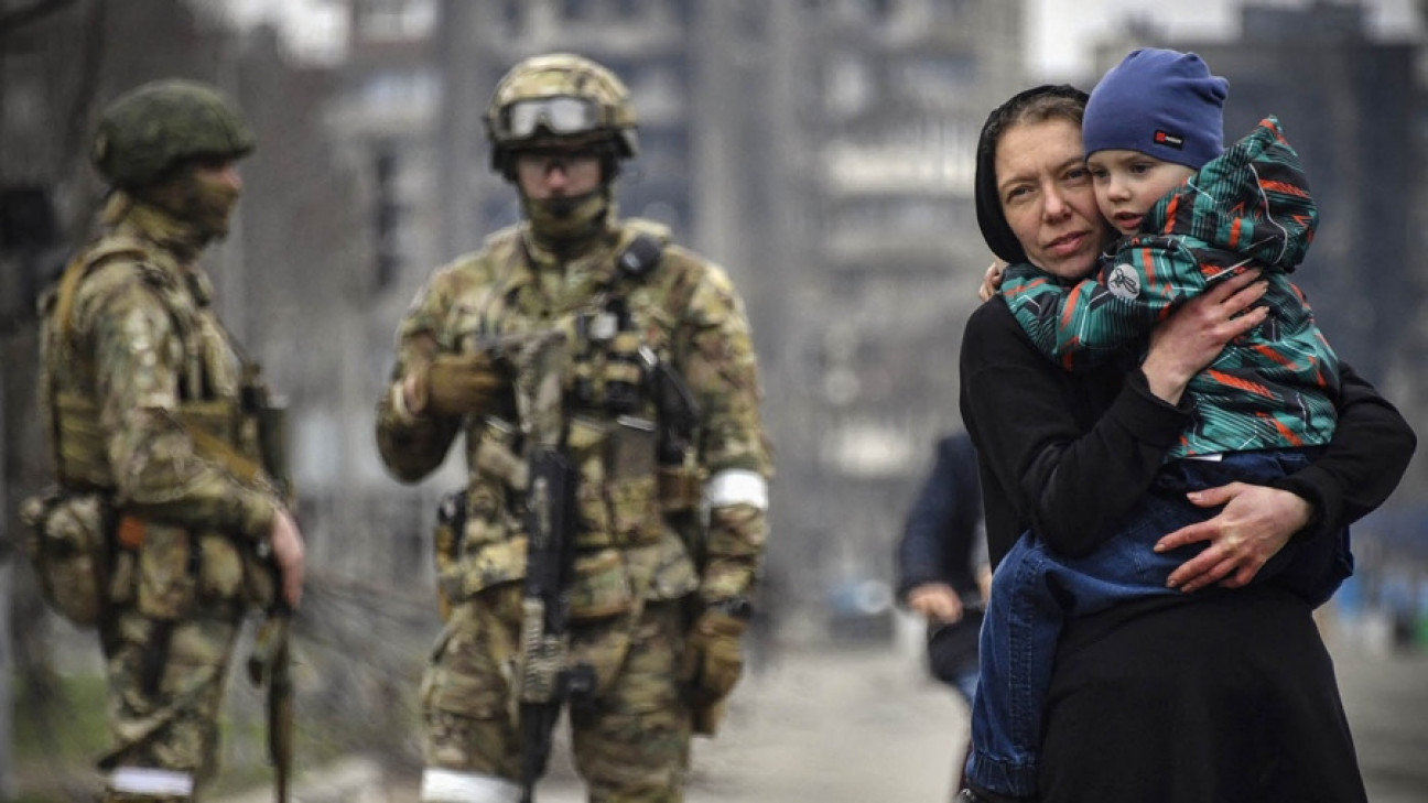 imagen Hay unas cien personas de Argentina en Ucrania y la embajada les recomendó que se mantengan "en sus hogares"
