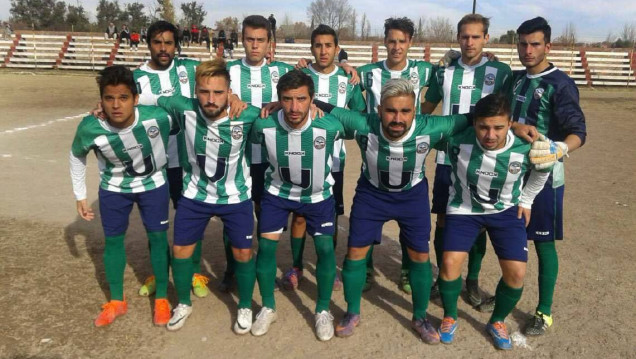 imagen Con disturbios, la UNCUYO empató y ascendió a la primera de la Liga Mendocina	