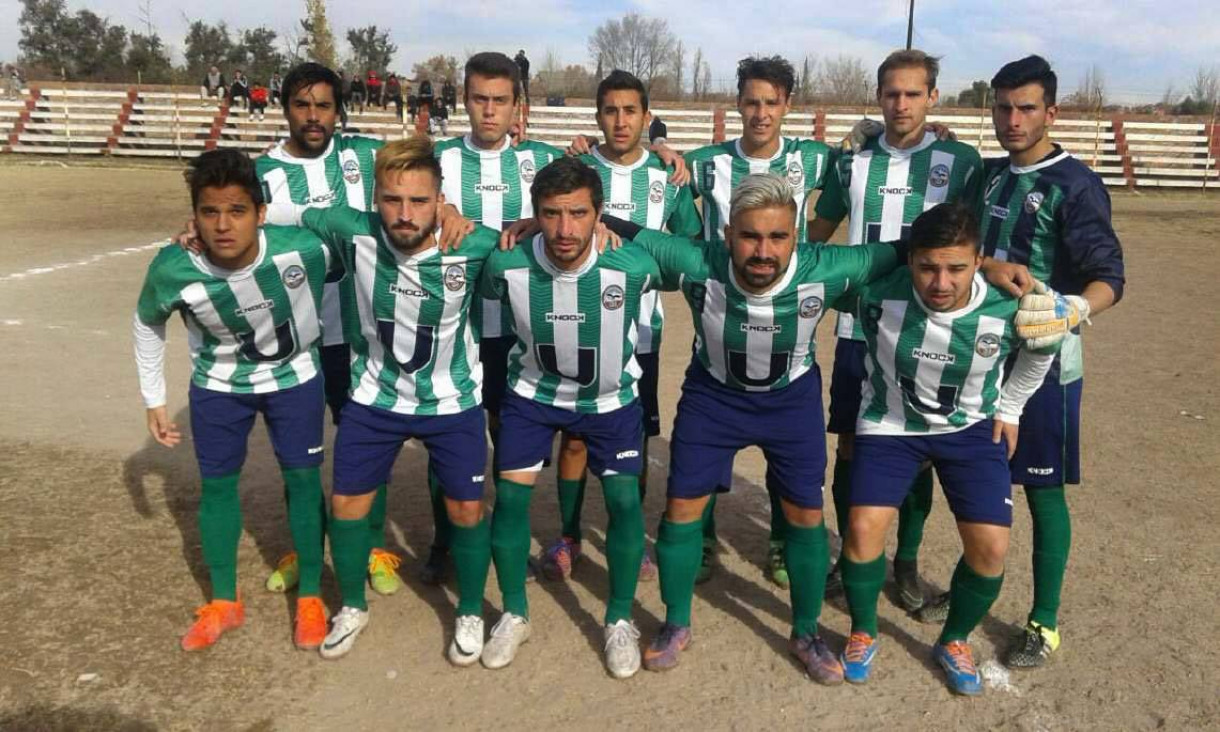 imagen Con disturbios, la UNCUYO empató y ascendió a la primera de la Liga Mendocina	