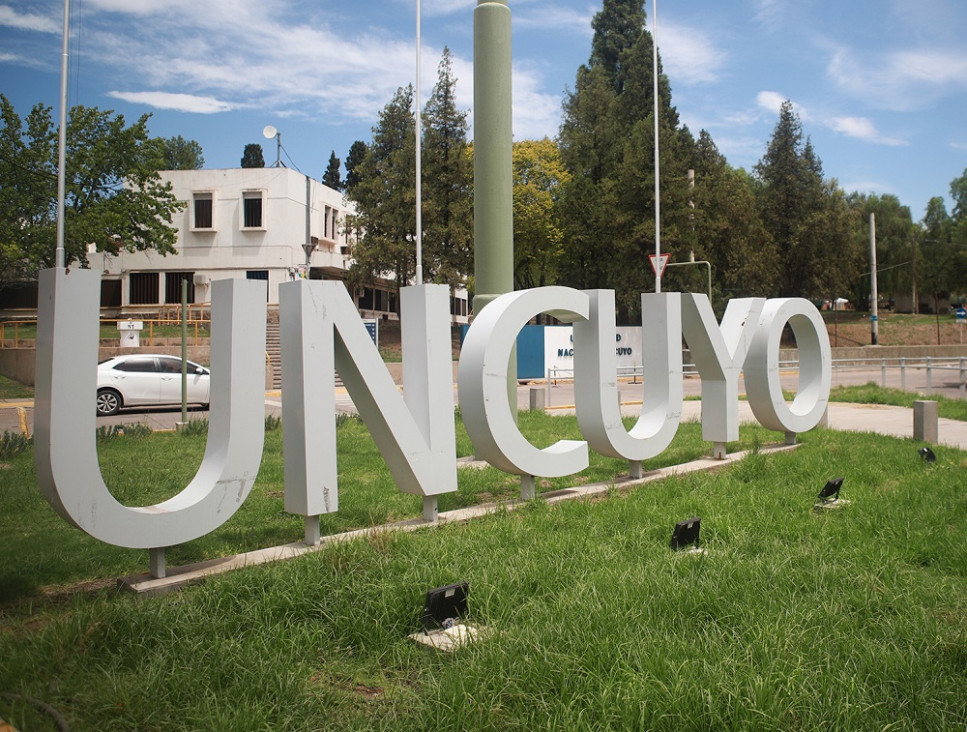 imagen Autoridades de la UNCUYO repudian la violencia y llaman al diálogo