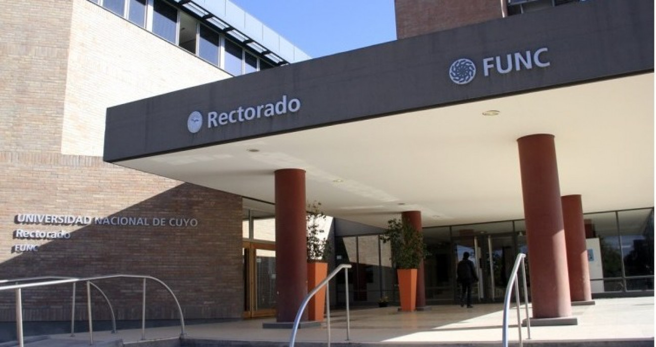 imagen La UNCUYO financiará con $28 millones unas 600 investigaciones