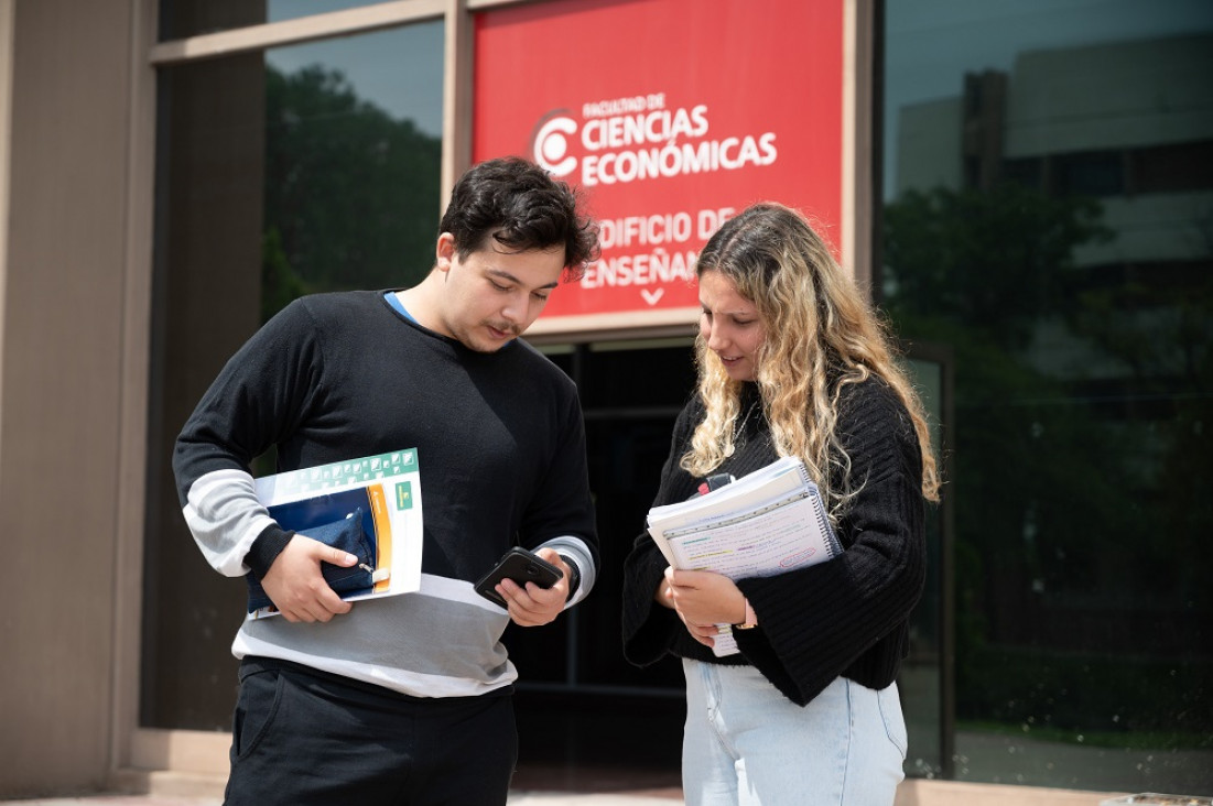 imagen Carreras universitarias: solo 15 de un centenar de ellas concentran el 70% de los egresos