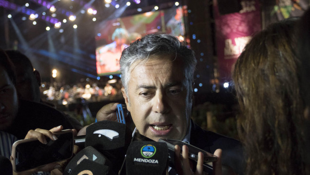 imagen Aumento por decreto: Cornejo culpó al SUTE