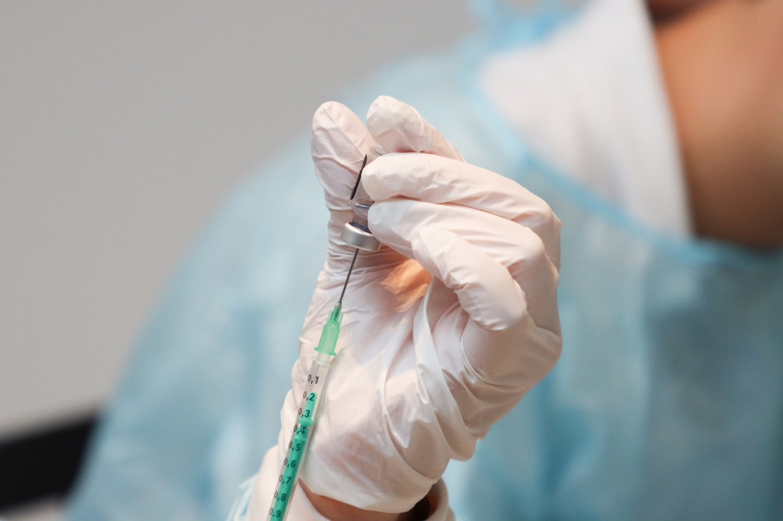 imagen Aprobaron la primera vacuna del mundo contra el virus que causa la bronquiolitis