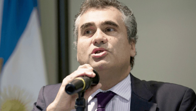 imagen Vanoli concurrirá a la reunión de la comisión bicameral que investiga el origen de la deuda externa
