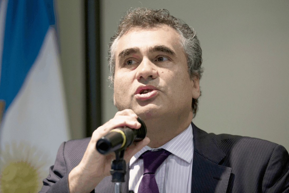 imagen Vanoli concurrirá a la reunión de la comisión bicameral que investiga el origen de la deuda externa