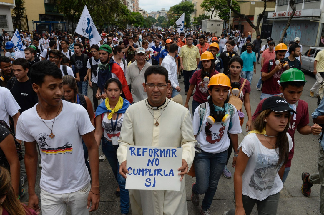 imagen Piden intervención de países "neutrales" en Venezuela