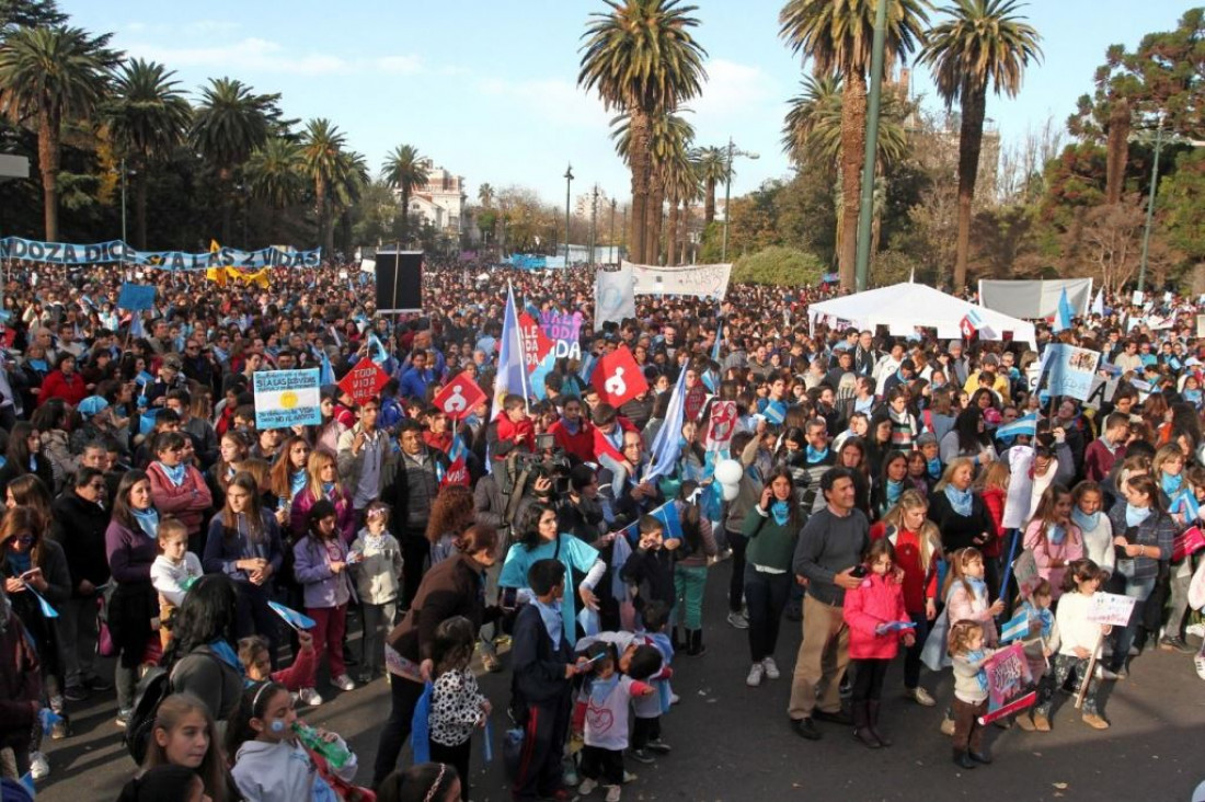 imagen Mendocinos se manifestaron en contra del aborto legal 