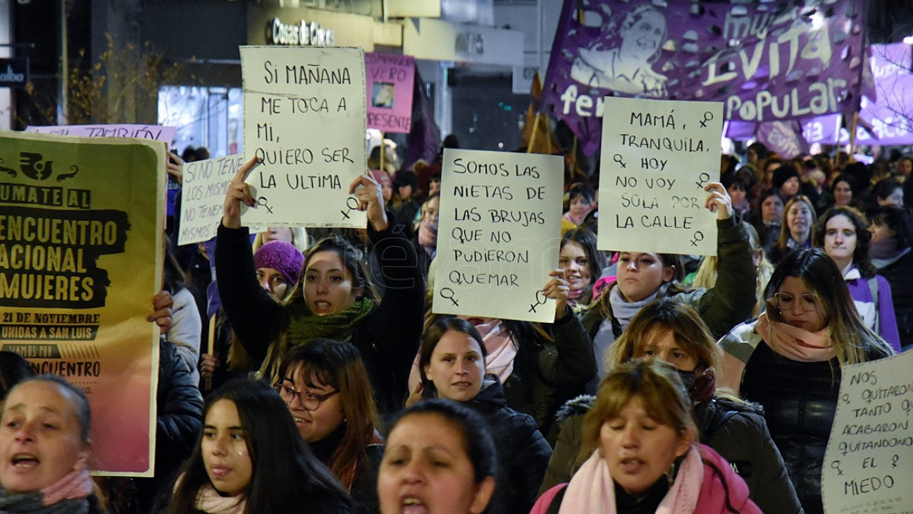 imagen El 80 % de las denuncias al 144 implican a parejas o exparejas de las víctimas